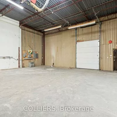 1200, South Service, 1014 - QE Queen Elizabeth, Oakville