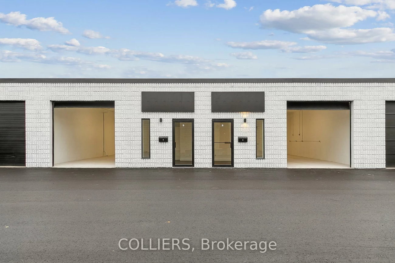 1244, Speers, 1014 - QE Queen Elizabeth, Oakville