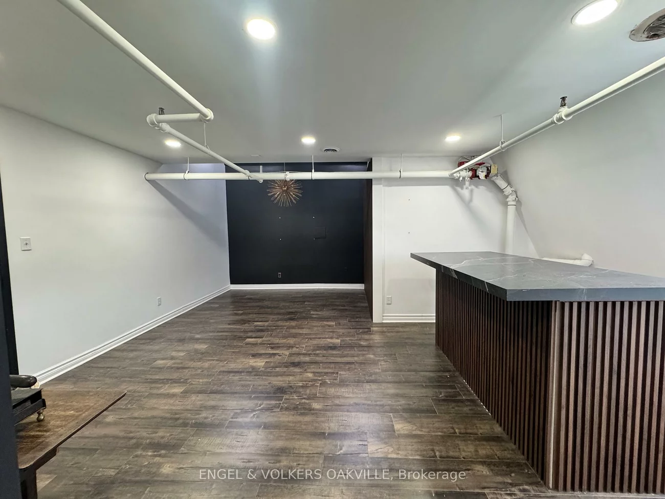 145, Lakeshore, 1013 - OO Old Oakville, Oakville