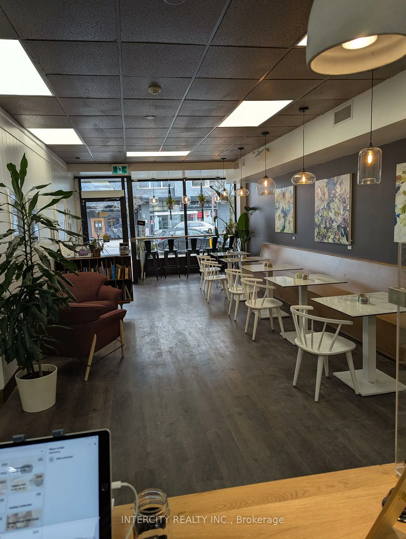 326, Kerr, 1002 - CO Central, Oakville