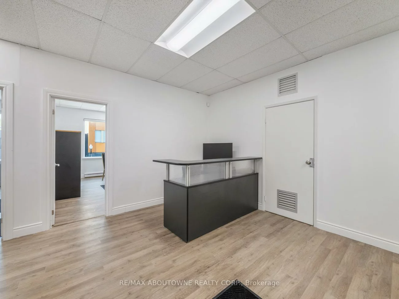 344, Lakeshore, 1013 - OO Old Oakville, Oakville