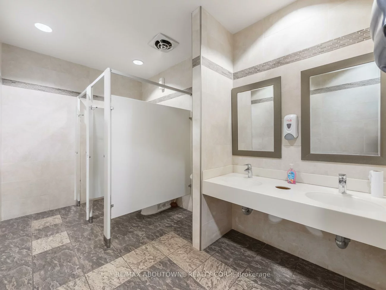 344, Lakeshore, 1013 - OO Old Oakville, Oakville