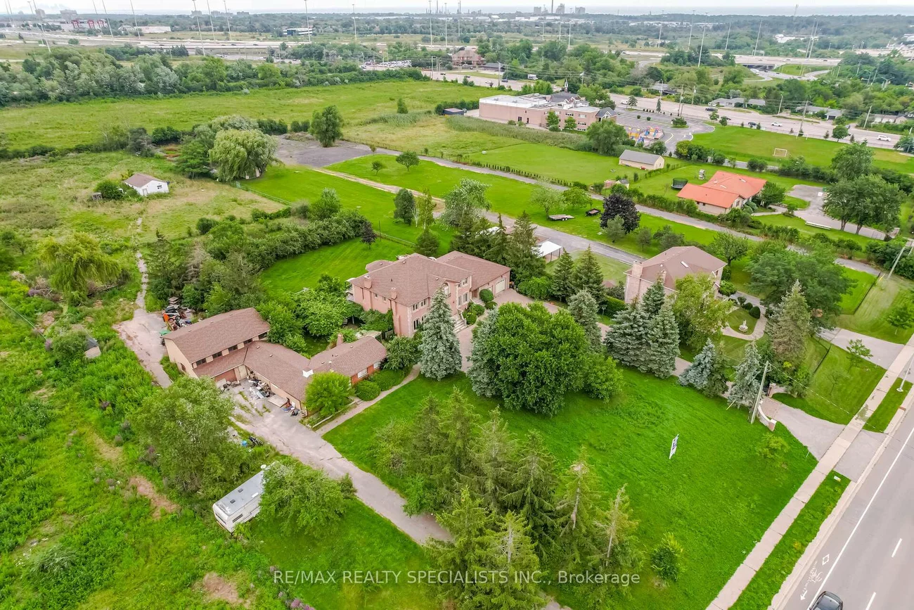 2069, Ninth, 1021 - WP Winston Park, Oakville