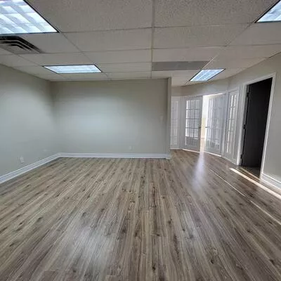 2896, South Sheridan, 1021 - WP Winston Park, Oakville