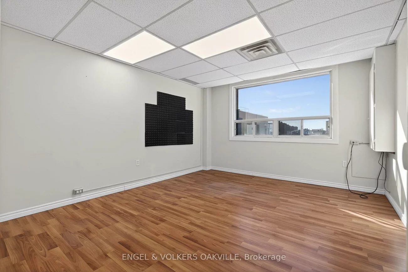 260, Church, 1013 - OO Old Oakville, Oakville