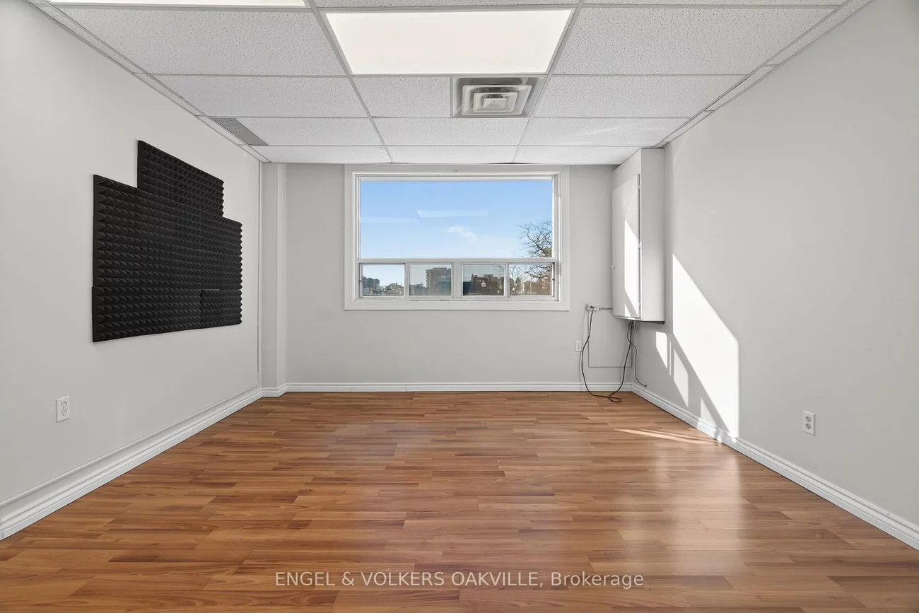 260, Church, 1013 - OO Old Oakville, Oakville