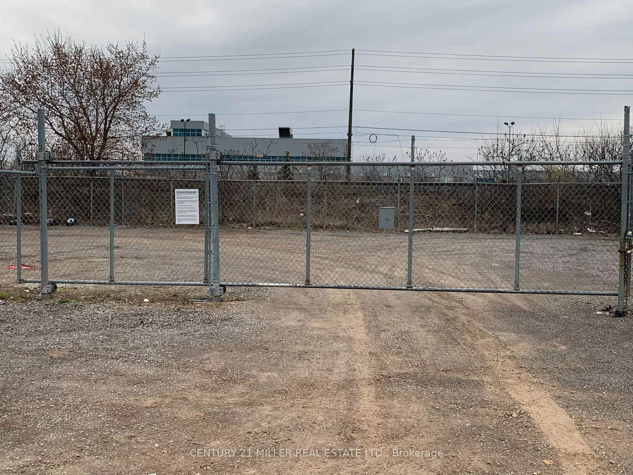 1149, Speers, 1014 - QE Queen Elizabeth, Oakville