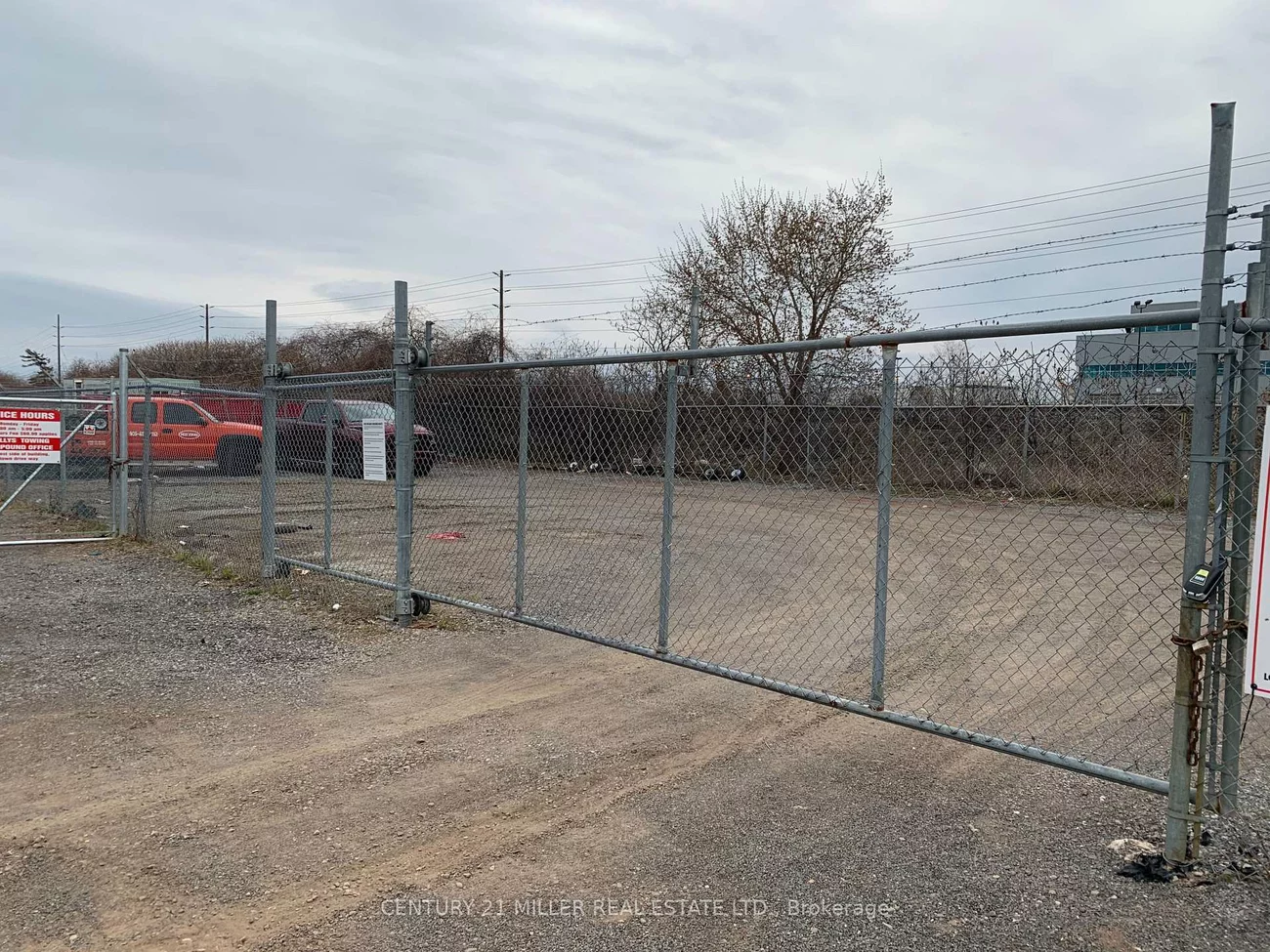 1149, Speers, 1014 - QE Queen Elizabeth, Oakville