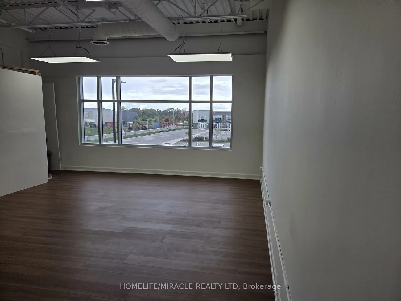 3495, Rebecca, 1014 - QE Queen Elizabeth, Oakville