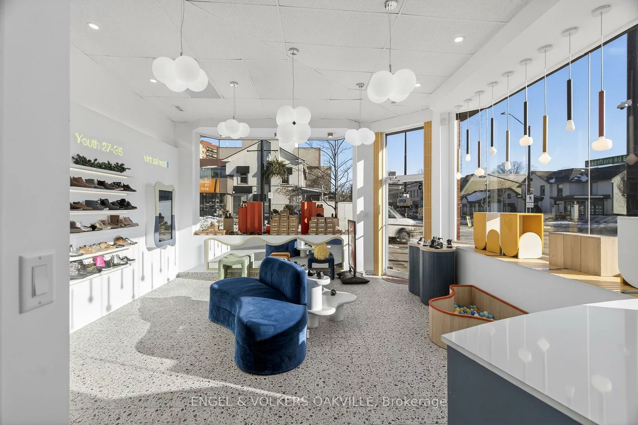 315, Lakeshore, 1013 - OO Old Oakville, Oakville