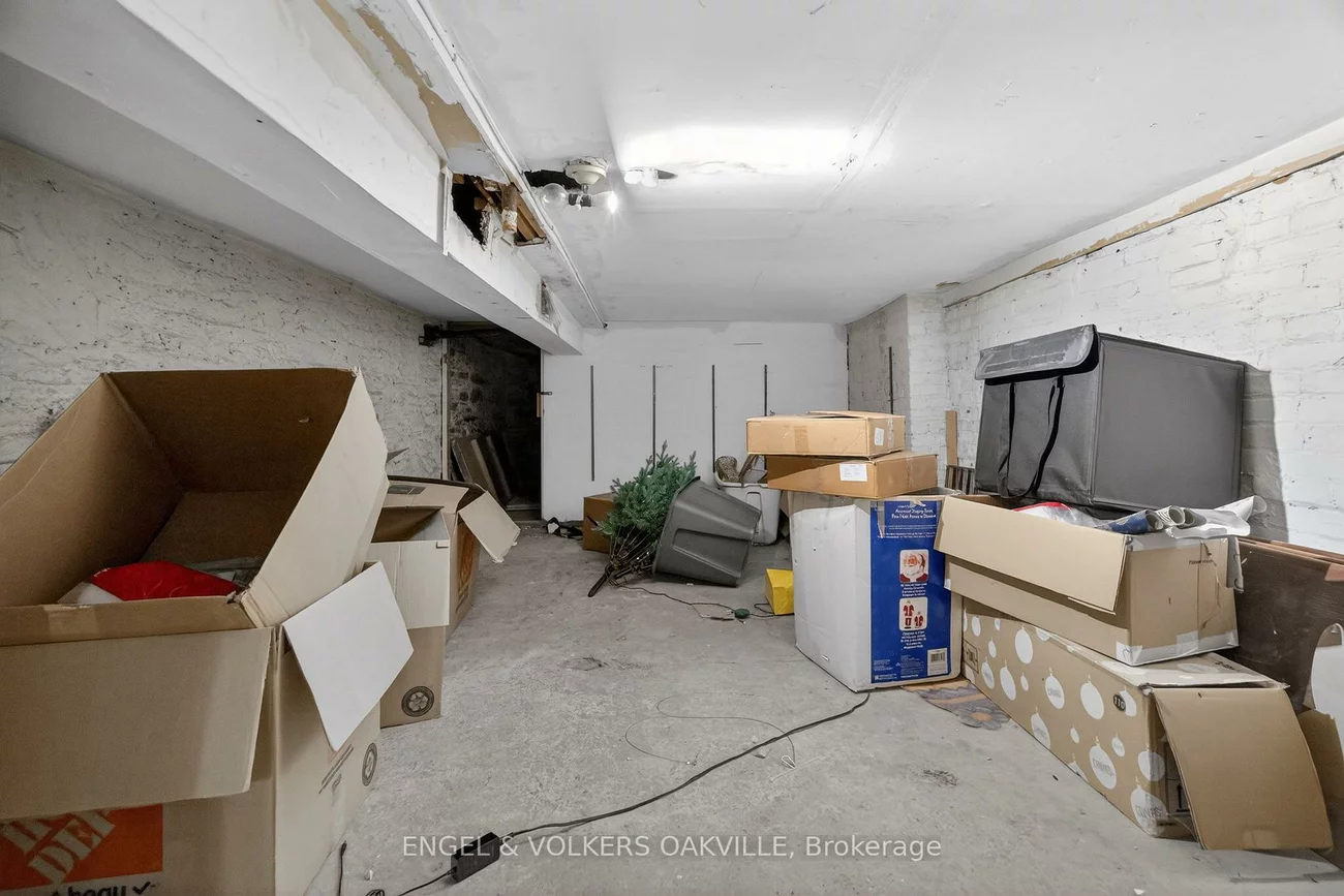 315, Lakeshore, 1013 - OO Old Oakville, Oakville