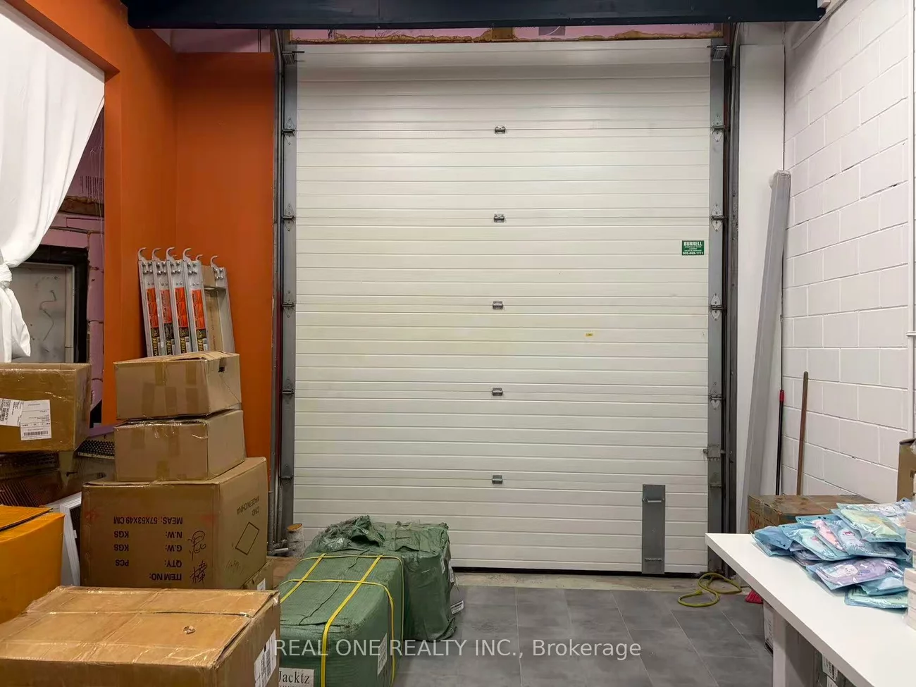 1200, Speers, 1014 - QE Queen Elizabeth, Oakville