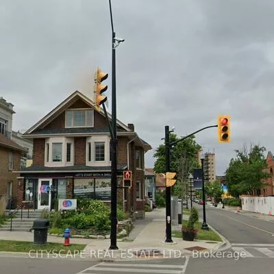 123, Trafalgar, 1013 - OO Old Oakville, Oakville