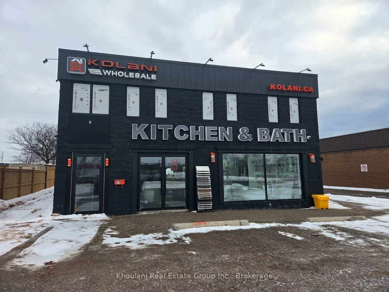 615, Third, 1014 - QE Queen Elizabeth, Oakville