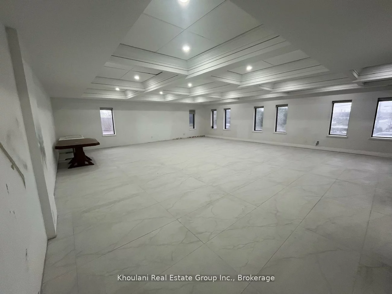 615, Third, 1014 - QE Queen Elizabeth, Oakville