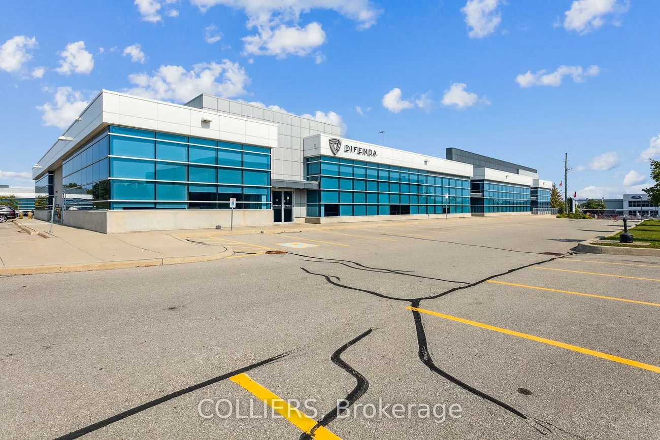 1375, North Service, 1014 - QE Queen Elizabeth, Oakville