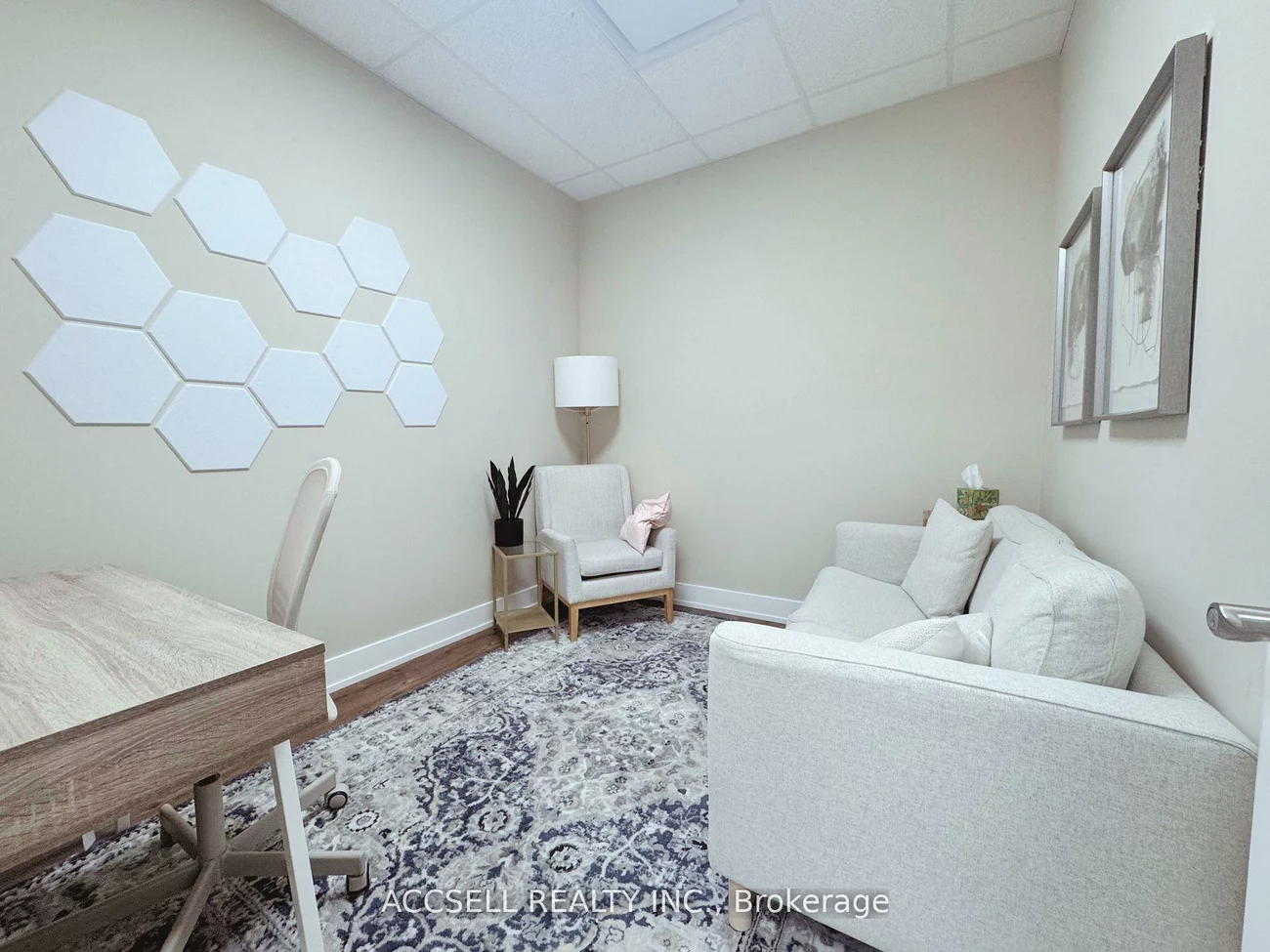 3485, Rebecca, 1014 - QE Queen Elizabeth, Oakville