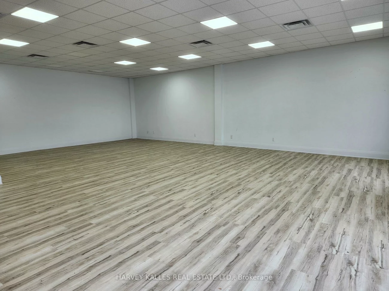 288, Speers, 1014 - QE Queen Elizabeth, Oakville