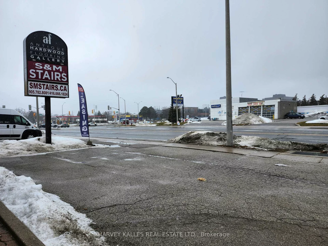 288, Speers, 1014 - QE Queen Elizabeth, Oakville