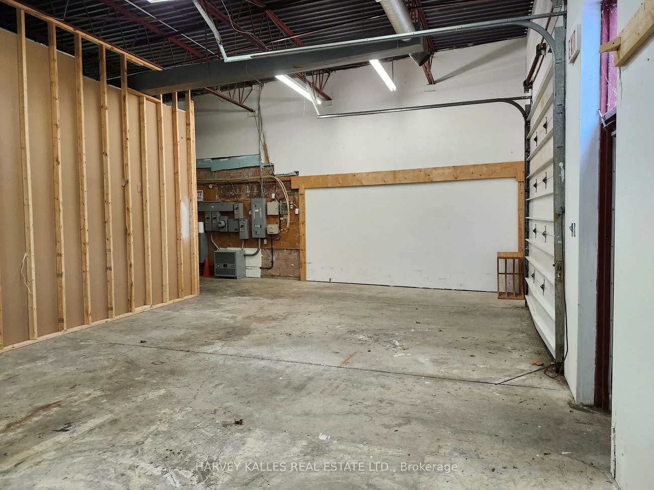 288, Speers, 1014 - QE Queen Elizabeth, Oakville