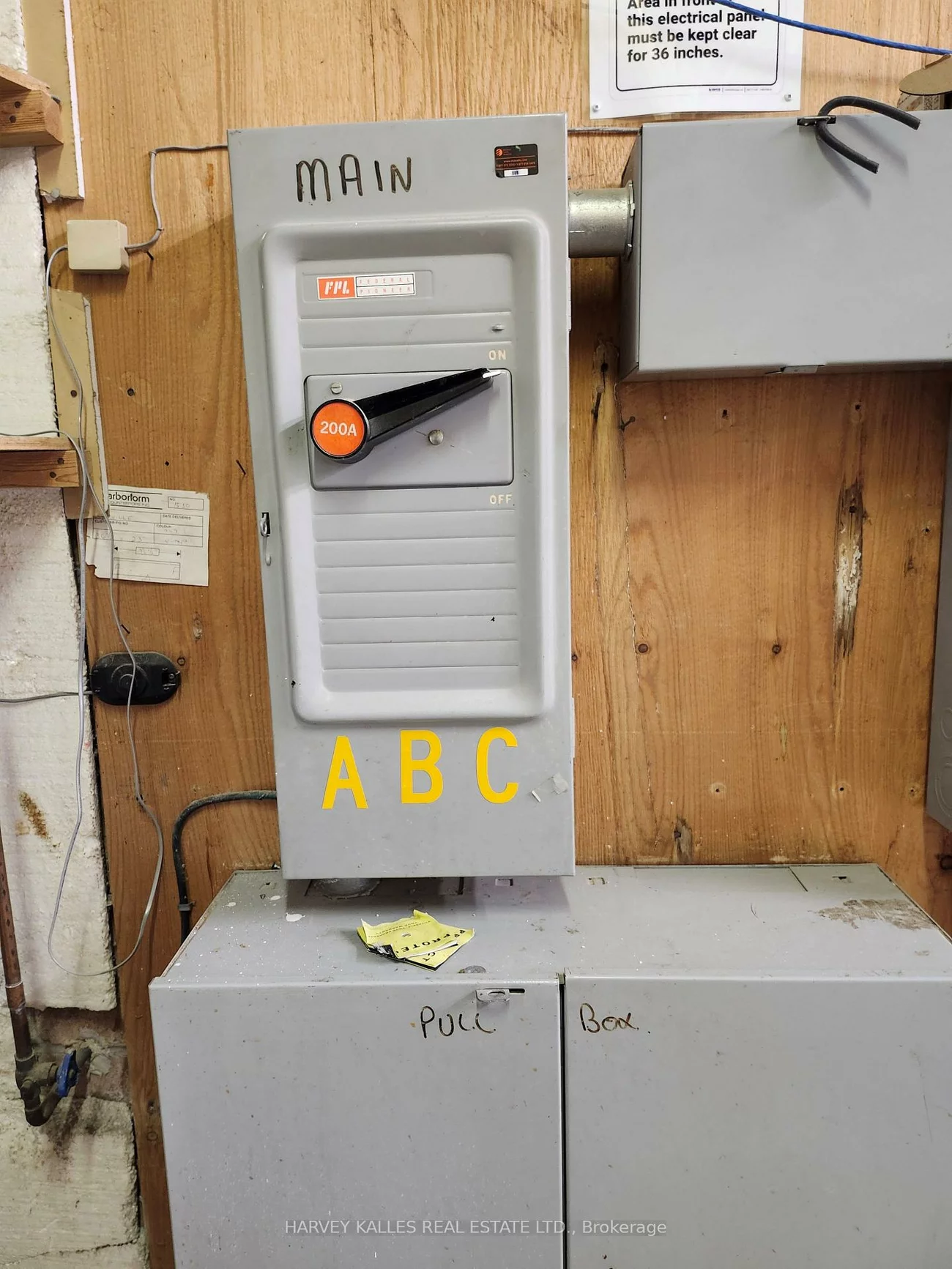 288, Speers, 1014 - QE Queen Elizabeth, Oakville