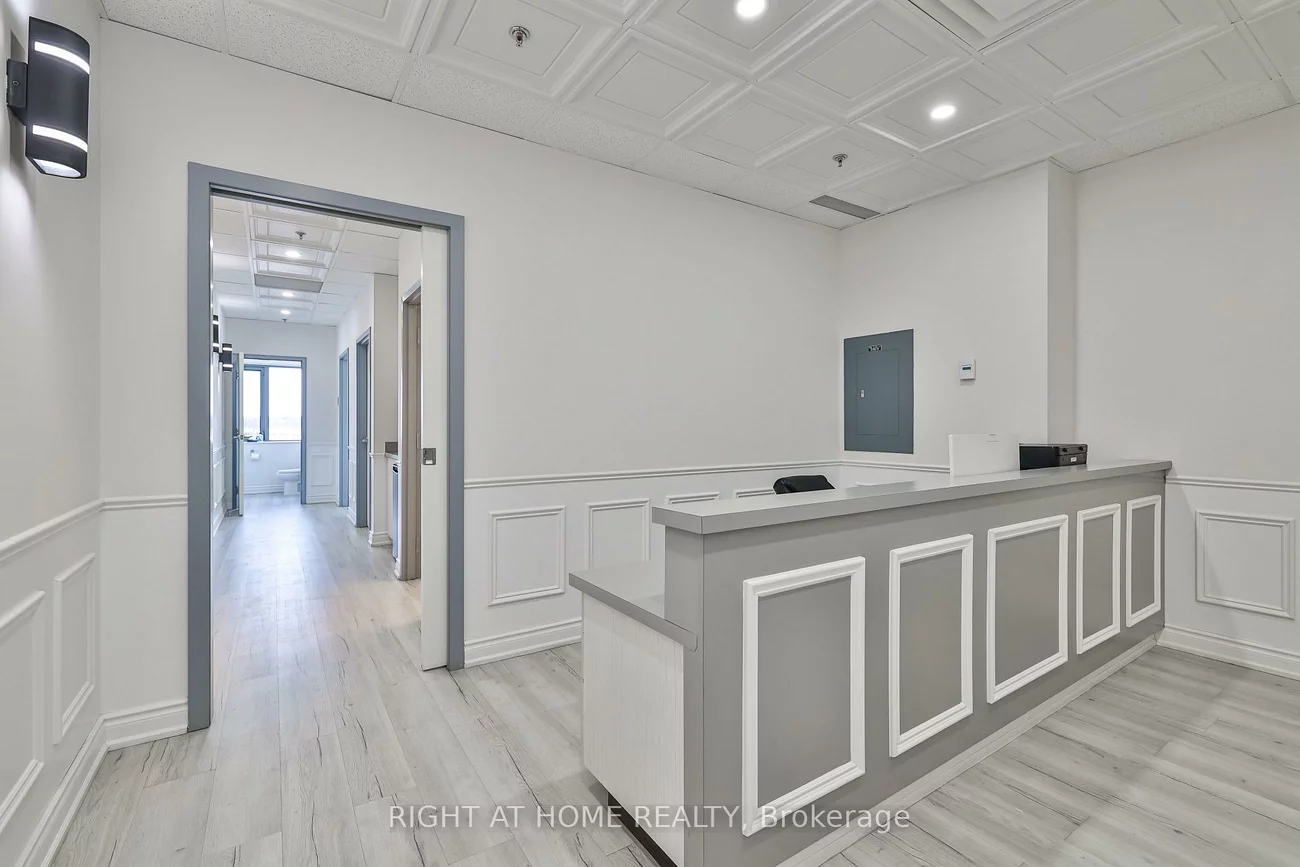 3075, Hospital, 1012 - NW Northwest, Oakville