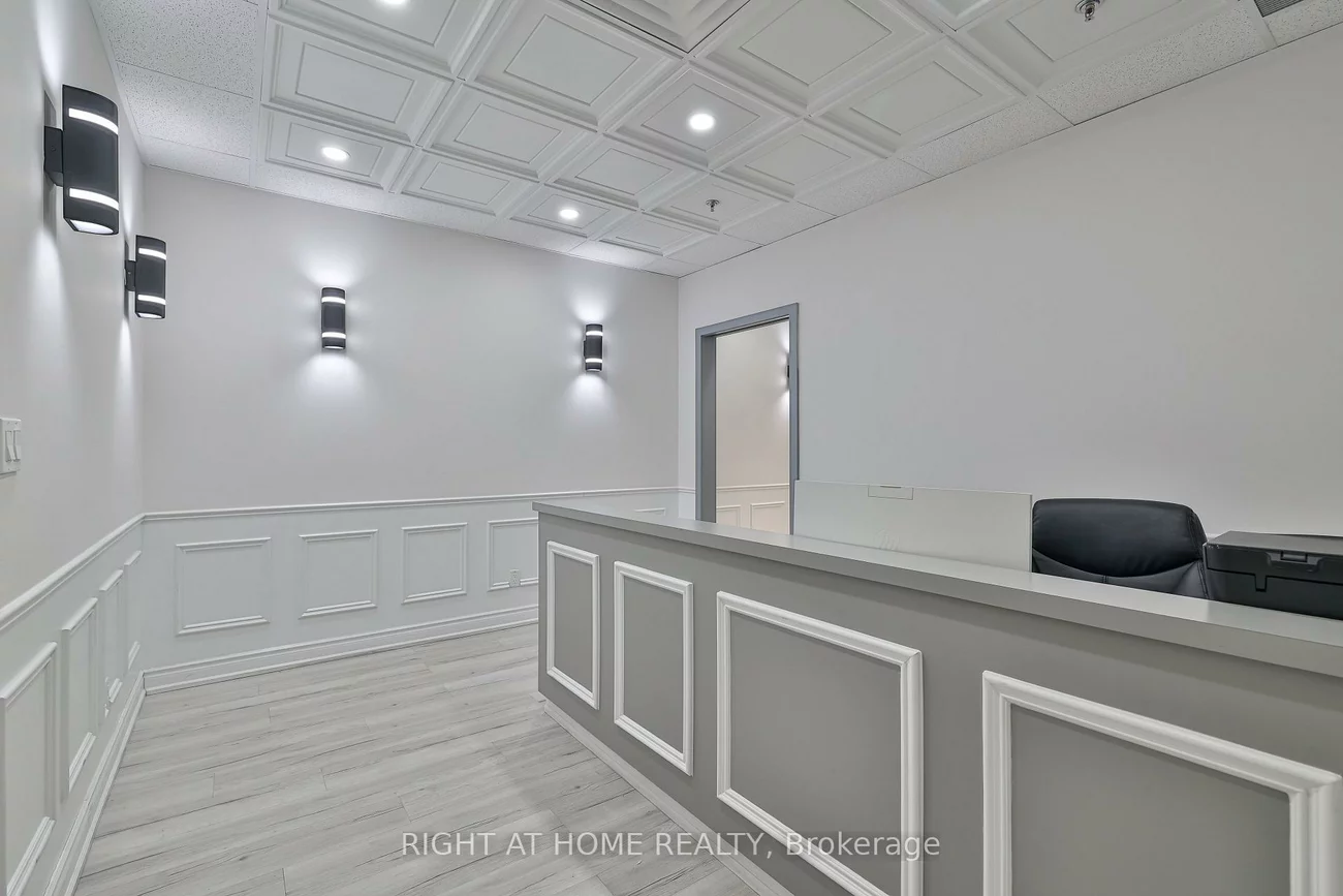 3075, Hospital, 1012 - NW Northwest, Oakville