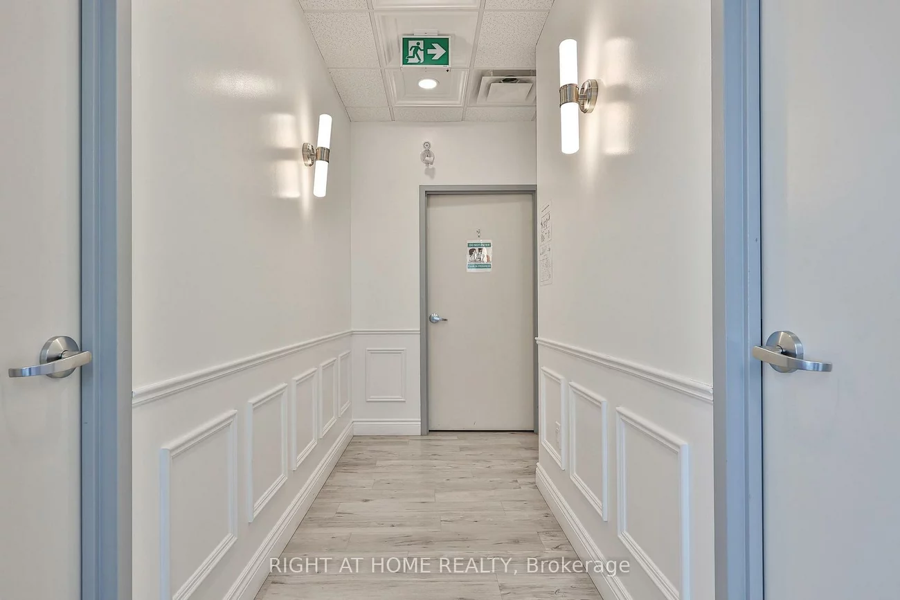 3075, Hospital, 1012 - NW Northwest, Oakville