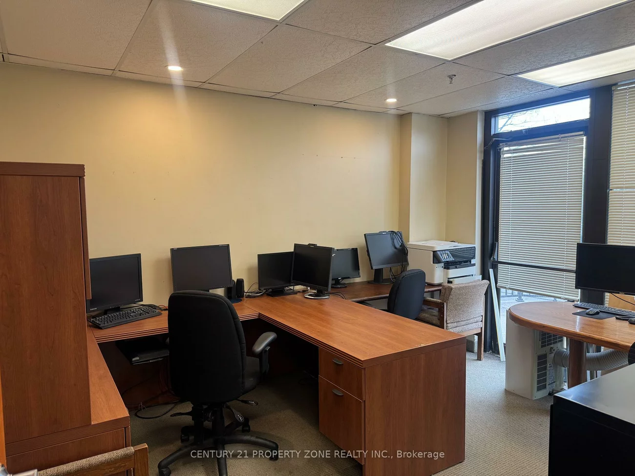 102, Lakeshore, 1013 - OO Old Oakville, Oakville