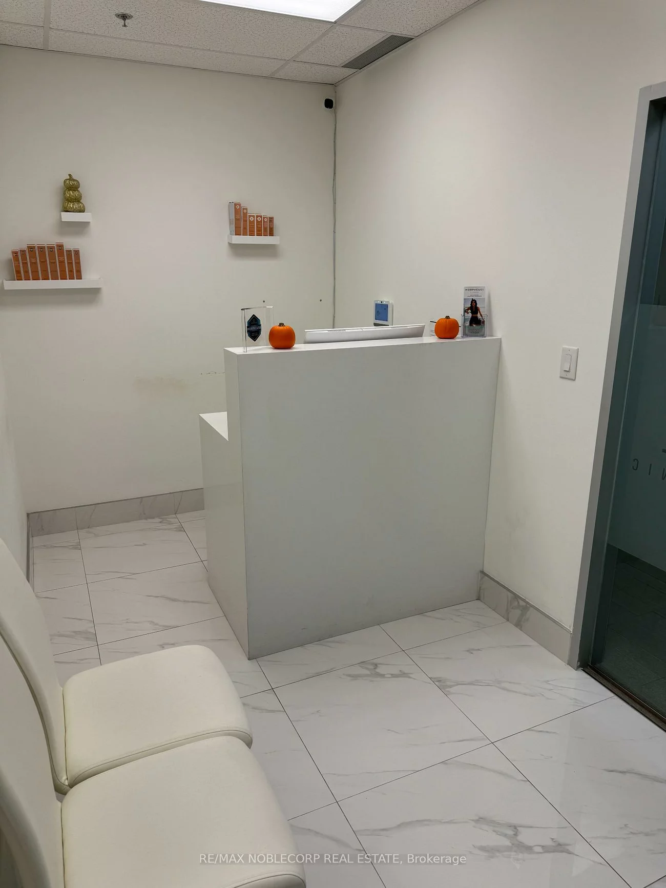 3075, Hospital, 1012 - NW Northwest, Oakville