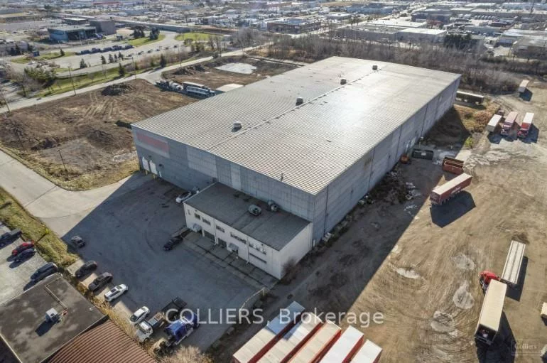 1244, Speers, 1014 - QE Queen Elizabeth, Oakville