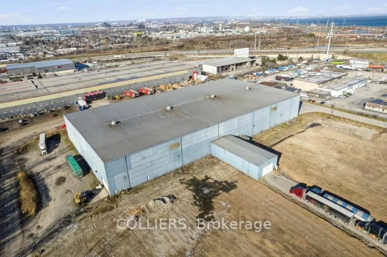 1244, Speers, 1014 - QE Queen Elizabeth, Oakville