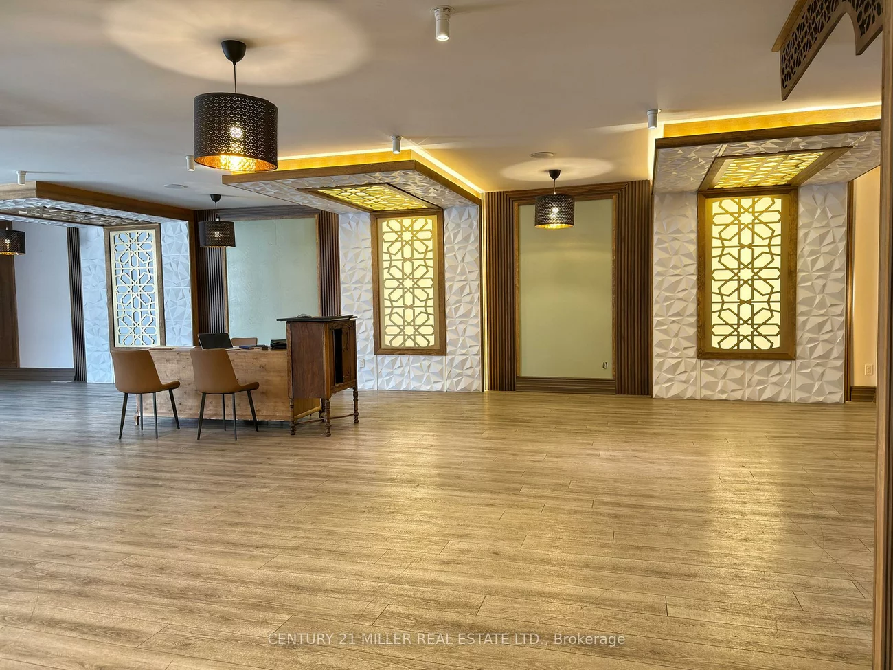 438, Kerr, 1002 - CO Central, Oakville