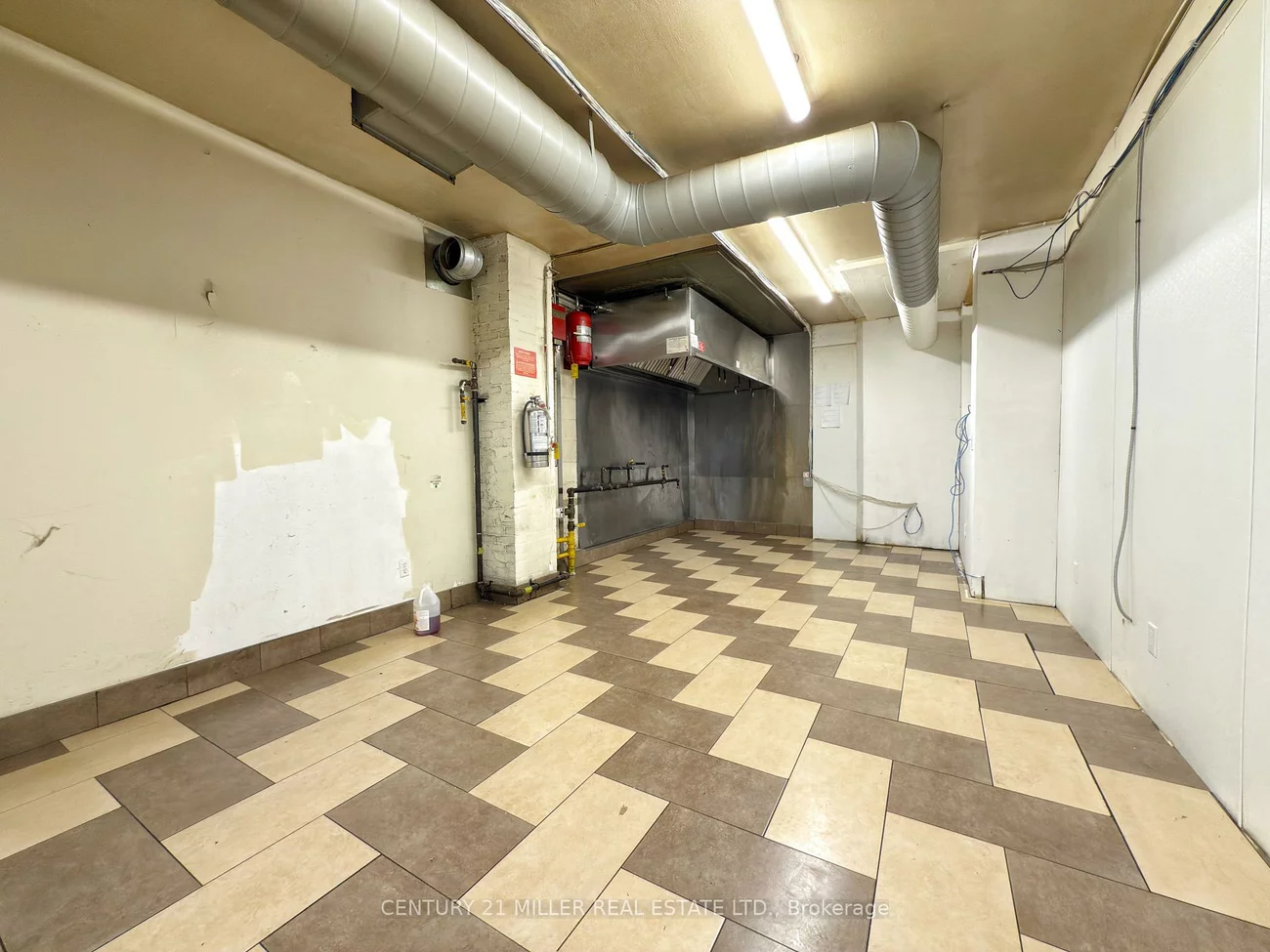 438, Kerr, 1002 - CO Central, Oakville