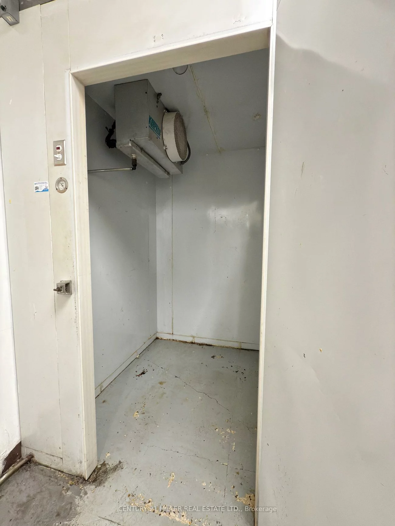 438, Kerr, 1002 - CO Central, Oakville