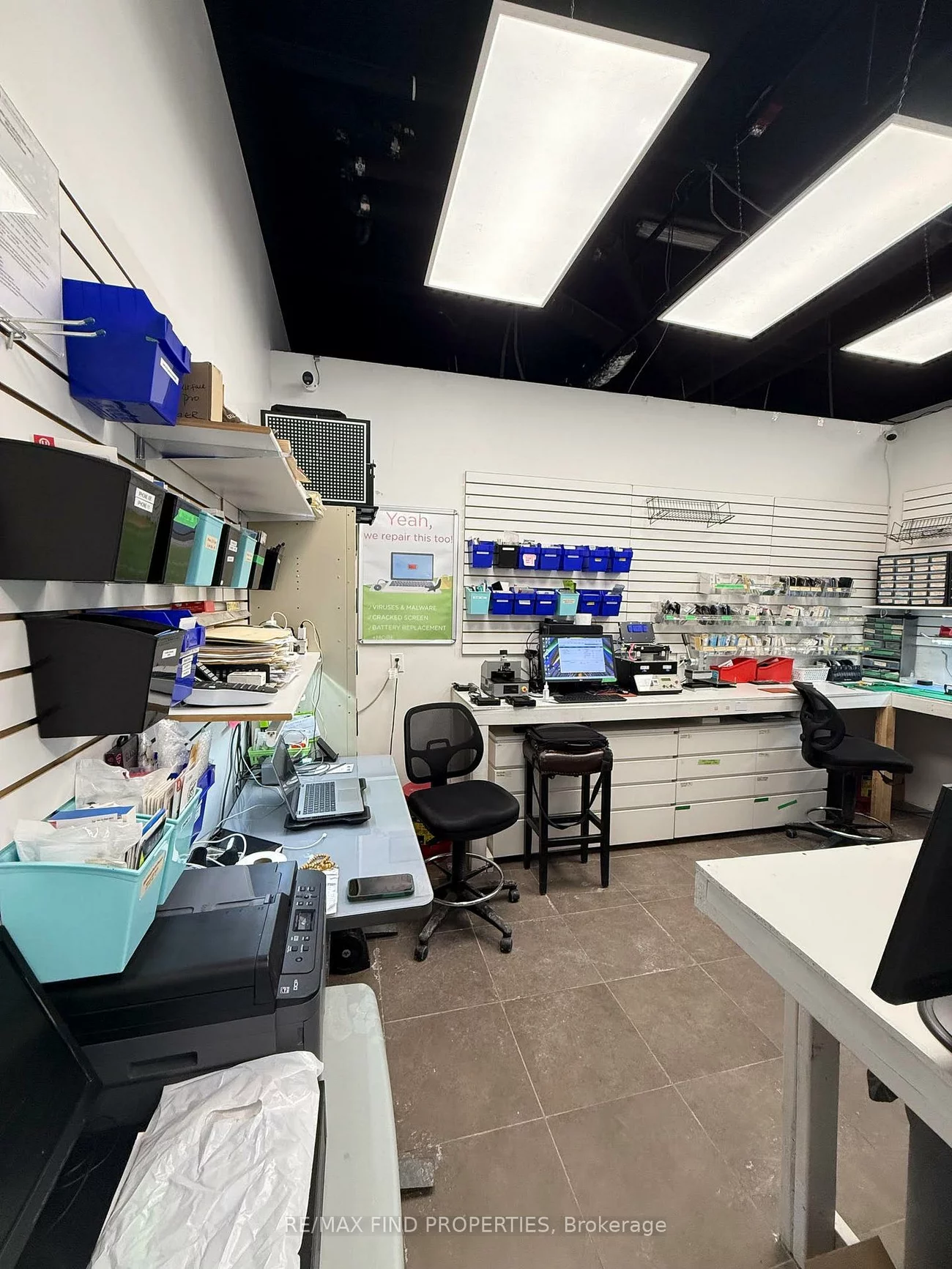 216, Oak Park, 1015 - RO River Oaks, Oakville