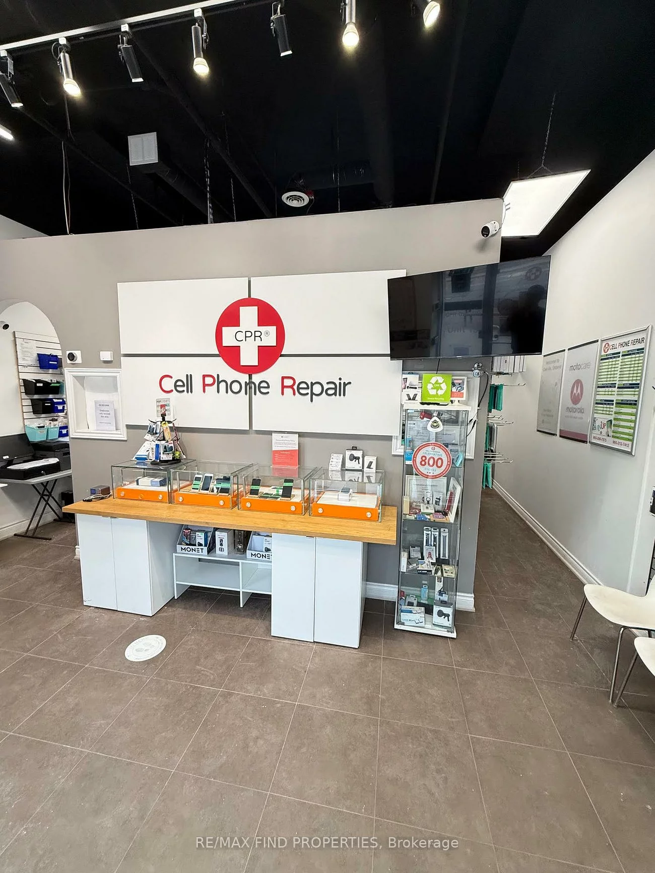 216, Oak Park, 1015 - RO River Oaks, Oakville