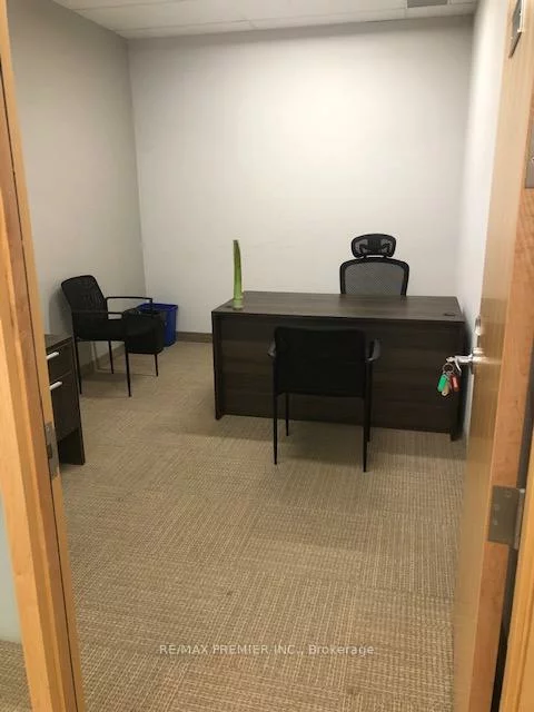 231, Oak Park, 1015 - RO River Oaks, Oakville