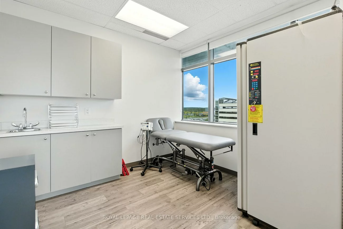 3075, Hospital, 1012 - NW Northwest, Oakville