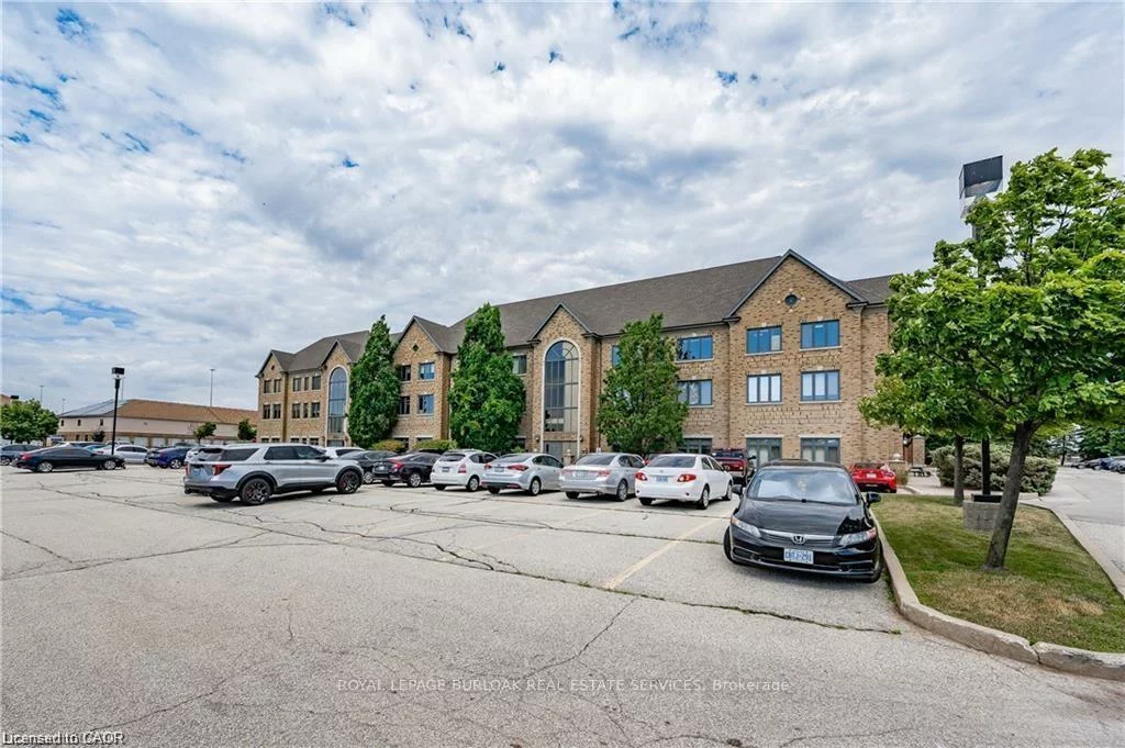 2904, South Sheridan, 1021 - WP Winston Park, Oakville