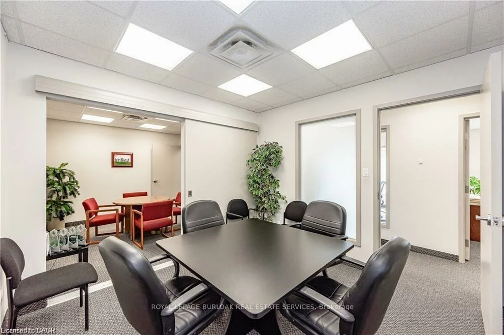 2904, South Sheridan, 1021 - WP Winston Park, Oakville