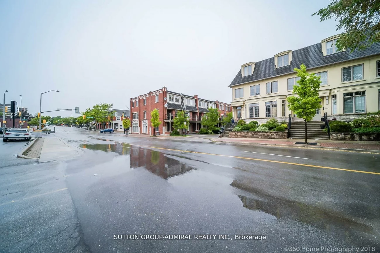 104, Lakeshore, 1002 - CO Central, Oakville