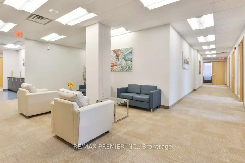 231, Oak Park, 1015 - RO River Oaks, Oakville