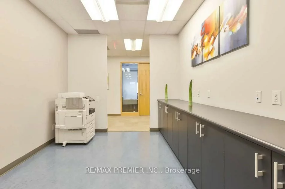 231, Oak Park, 1015 - RO River Oaks, Oakville