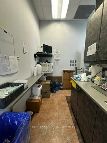 2450, Neyagawa, 1015 - RO River Oaks, Oakville