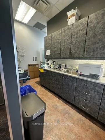 2450, Neyagawa, 1015 - RO River Oaks, Oakville