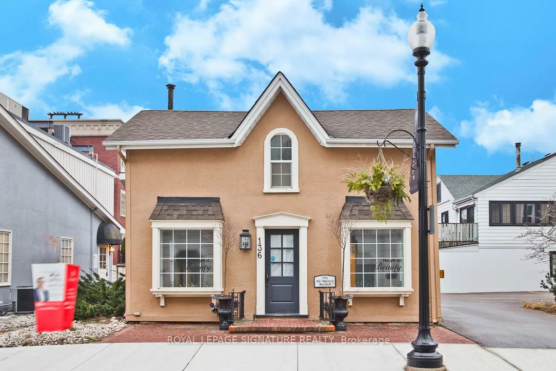 136, Trafalgar, 1013 - OO Old Oakville, Oakville