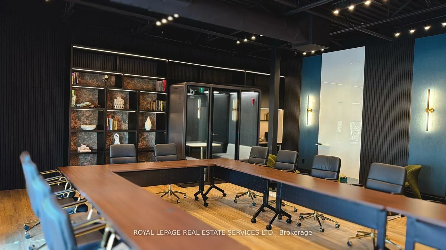 3475, Rebecca, 1014 - QE Queen Elizabeth, Oakville