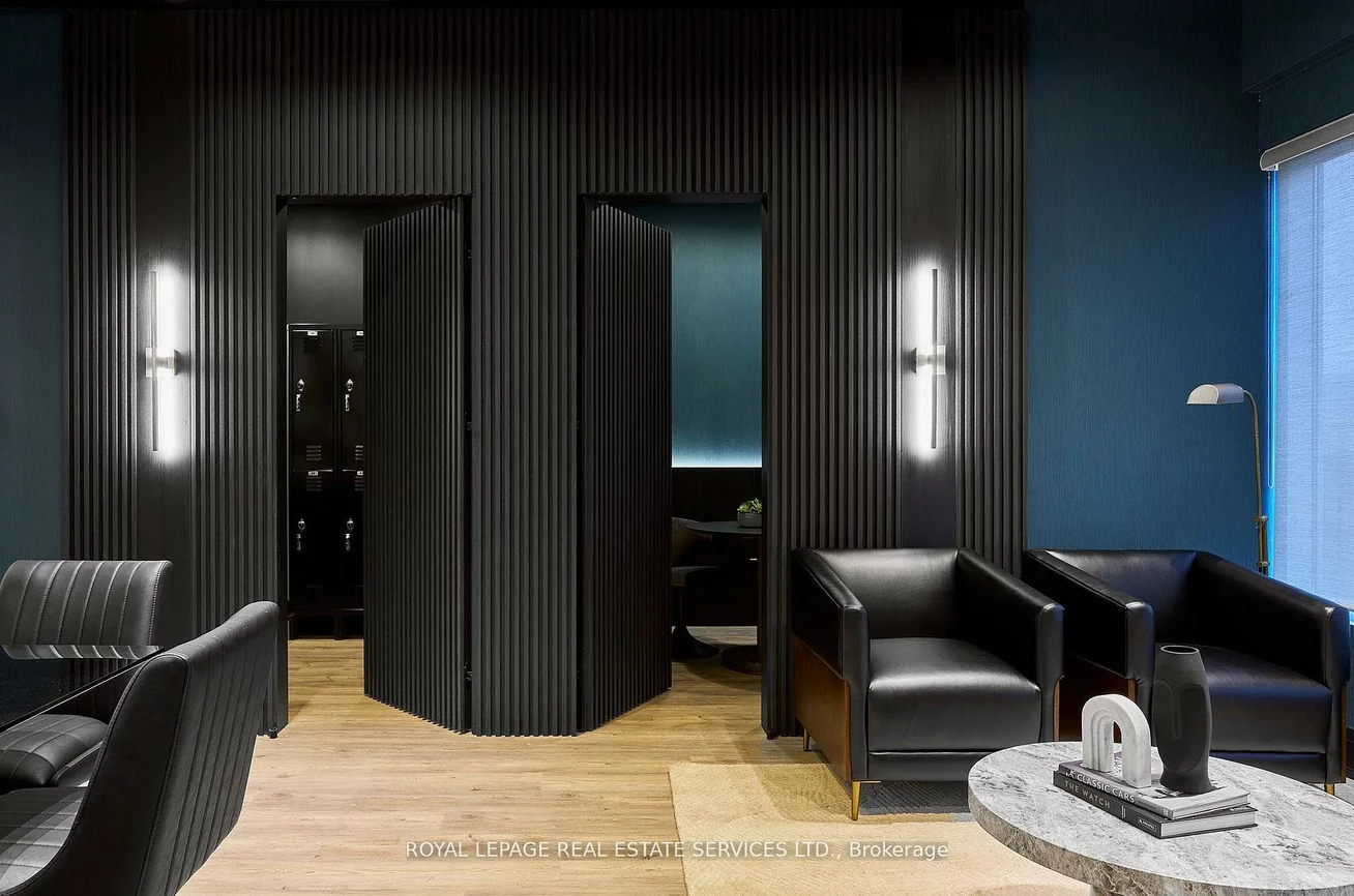 3475, Rebecca, 1014 - QE Queen Elizabeth, Oakville