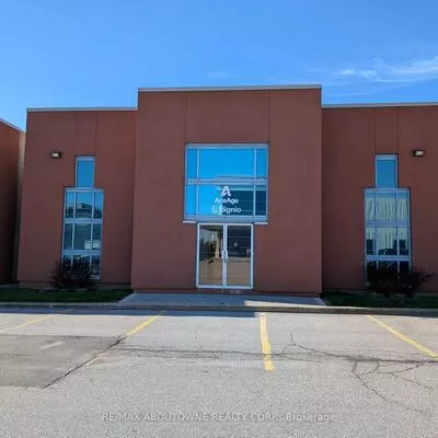 1273, North Service, 1014 - QE Queen Elizabeth, Oakville